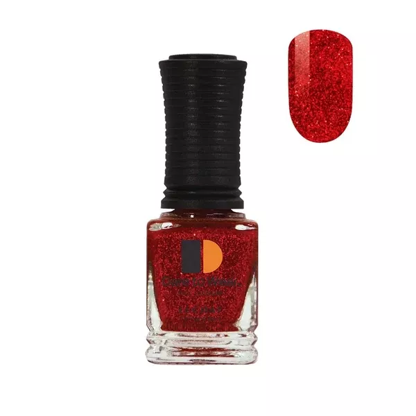 LECHAT DARE TO WEAR LACQUER – ON THE RED CARPET