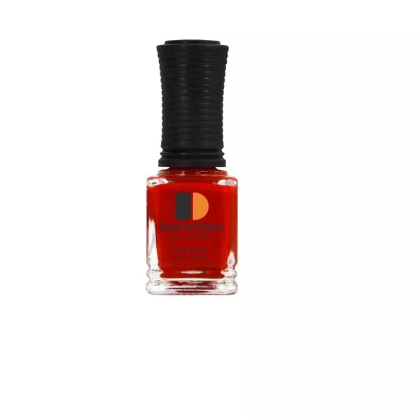 LECHAT DARE TO WEAR LACQUER – SEALED WITH A KISS