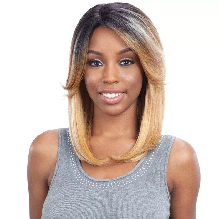Model Model Premium Seven Star Wig - MAERA