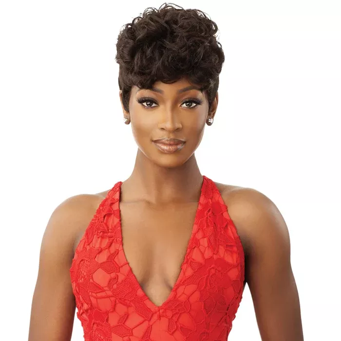 Outre Fab & Fly 100% Unprocessed Human Hair Full Cap Wig - LYRA