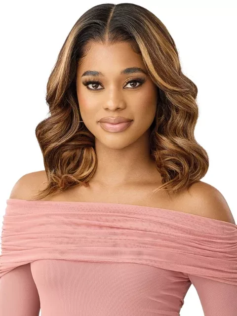 Outre Perfect Hairline TrueFrontal Fully Hand-Tied 13X6Lace Front Wig- PEAK 711