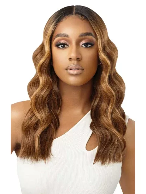 Outre SleekLay Premium Synthetic HD Lace Front Wig - DARIANA *FINAL SALE