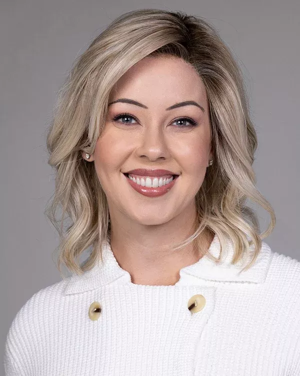 Vancouver Lace Front & Monofilament Part Synthetic Wig by Belle Tress