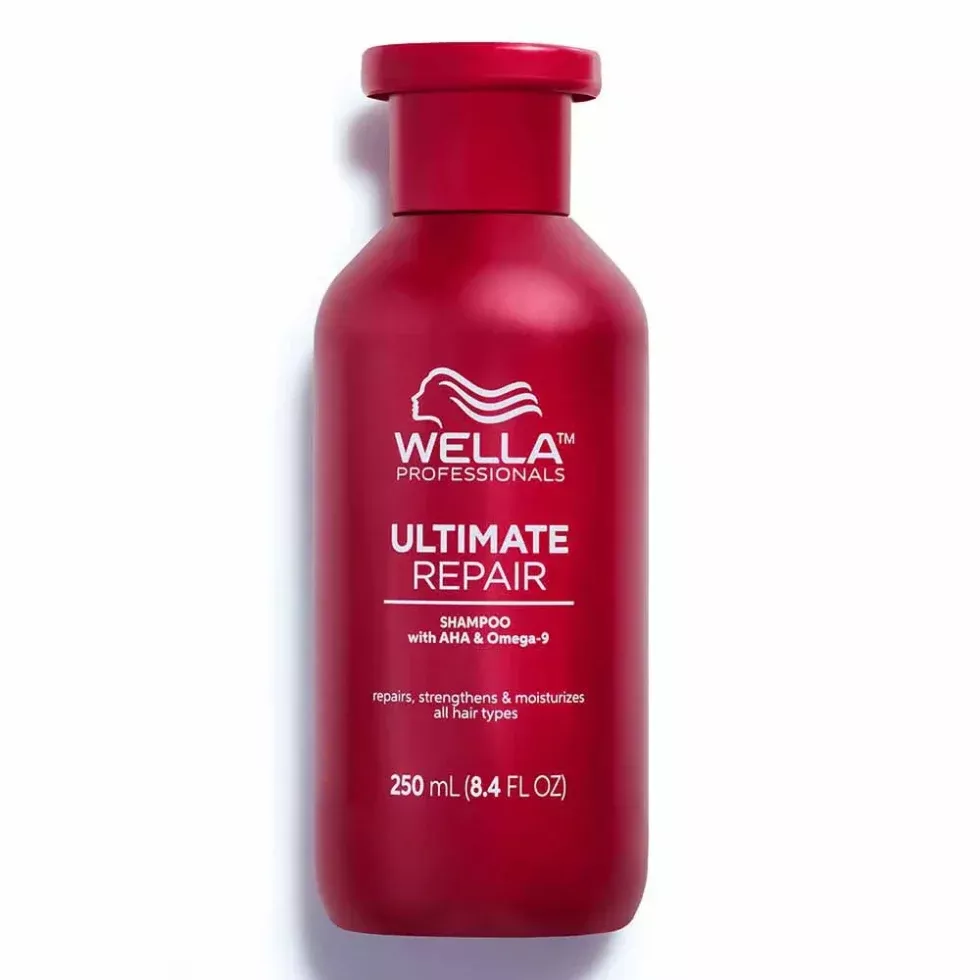 Wella Professionals Ultimate Repair Shampoo 250ml | Damaged Hair Repair Cleanser